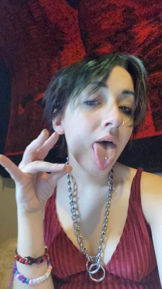 Hi guys💋✦️🖐✦   ,my name is Lucy I live alone in my home, an appointment time in a low rate including 💋 💦. 👅Dgoggy Style/👅69St - Image 2